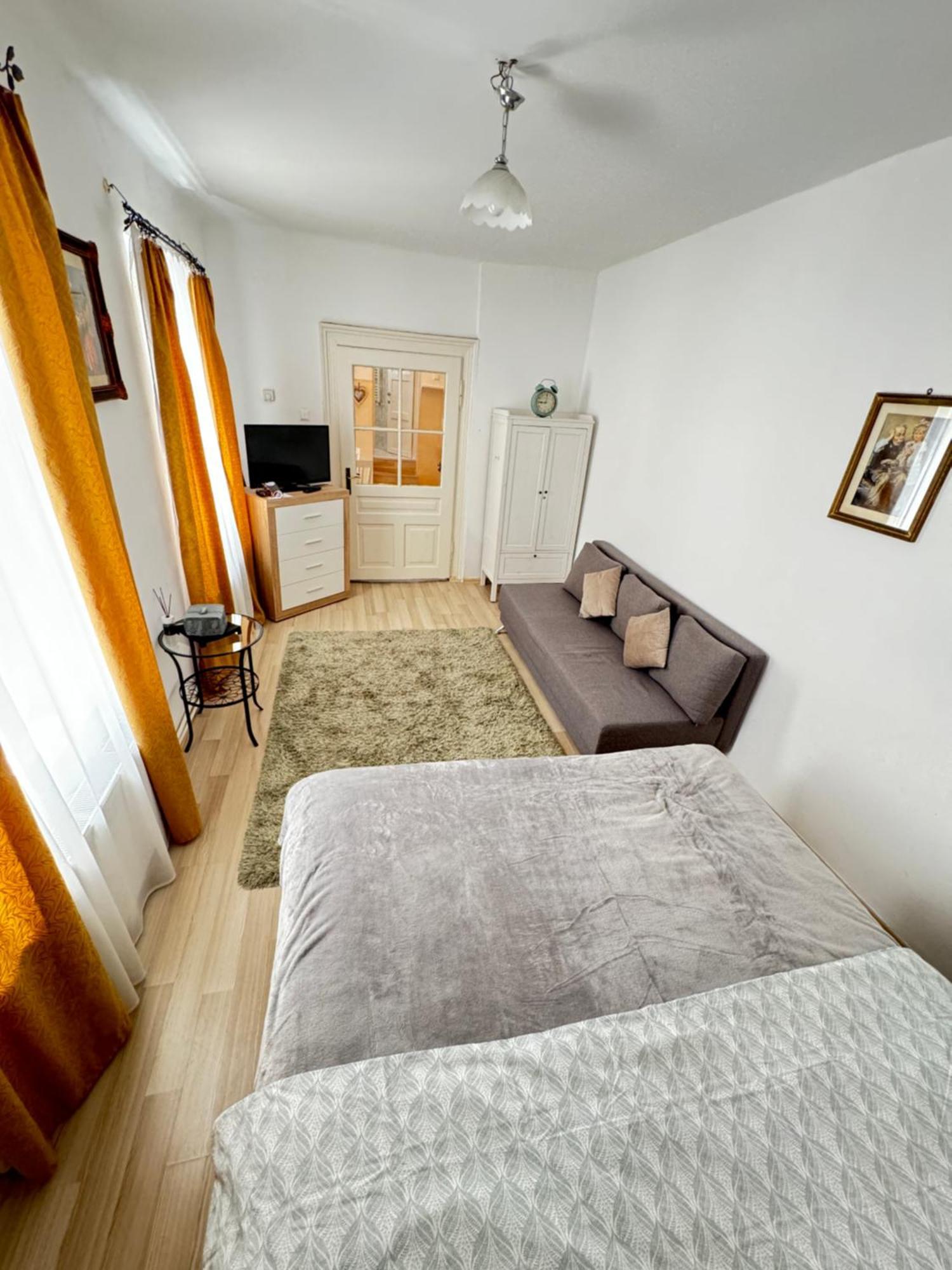 Ari Apartment Brașov Exterior foto